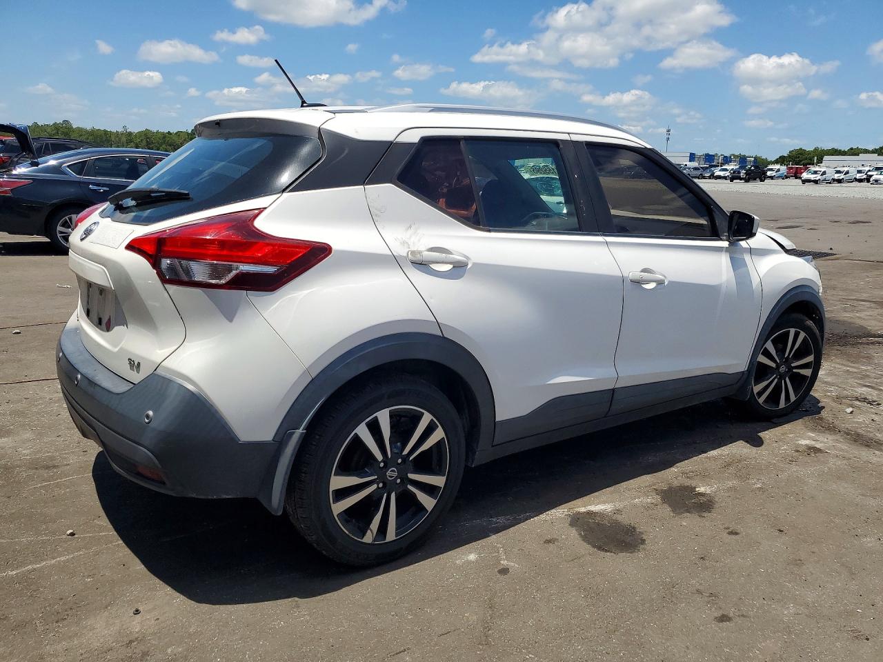 2020 NISSAN KICKS SV