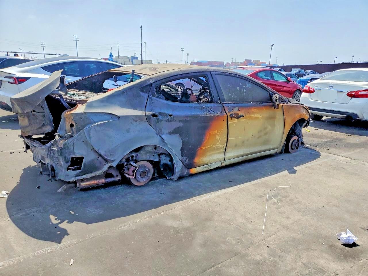 2015 HYUNDAI ELANTRA