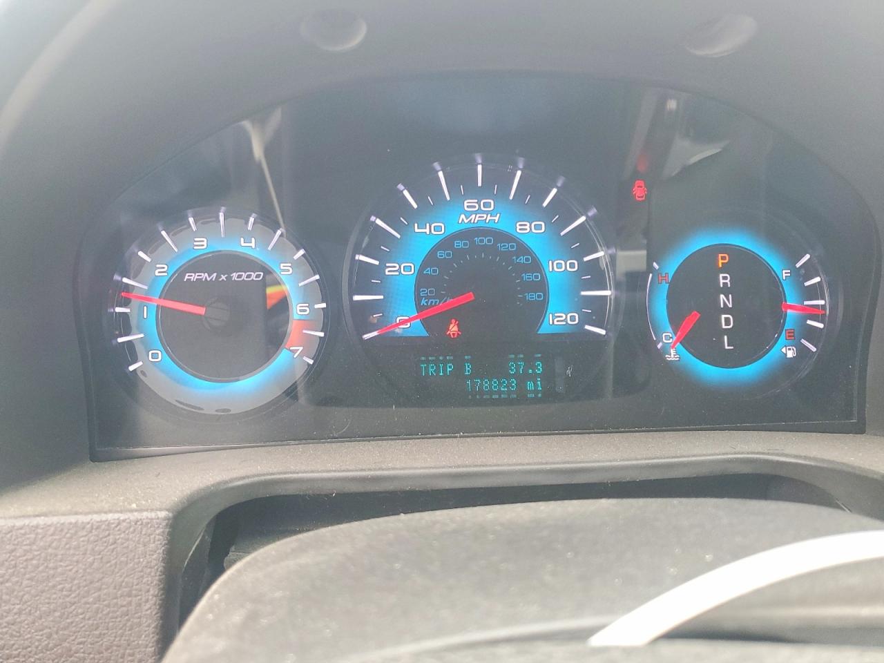 2011 FORD FUSION
