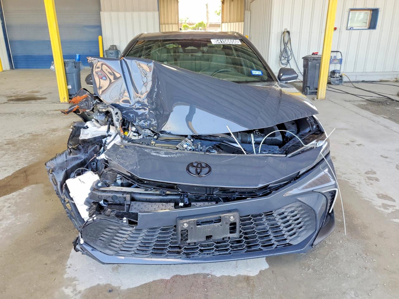 2025 TOYOTA CAMRY