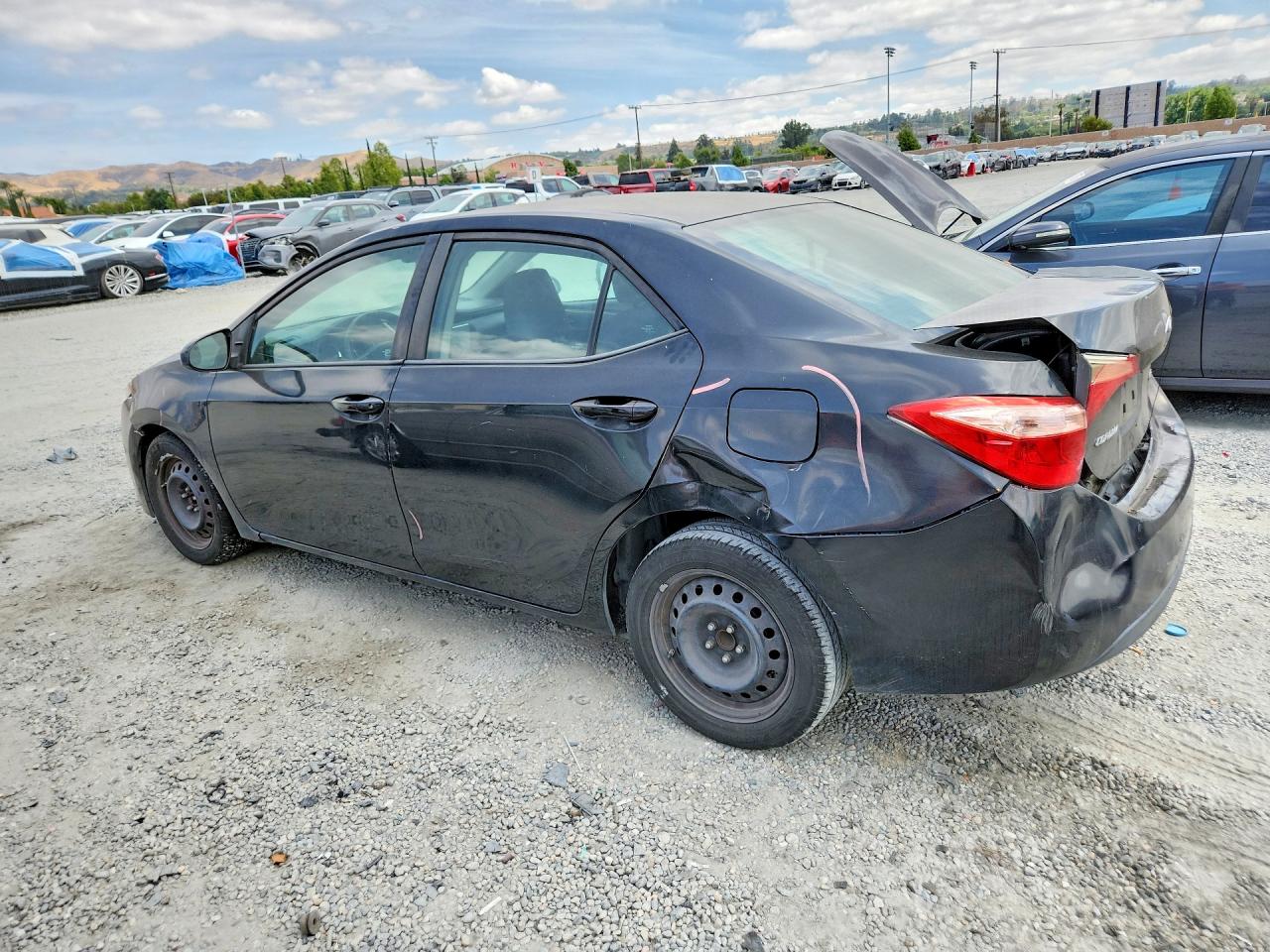 2017 TOYOTA COROLLA