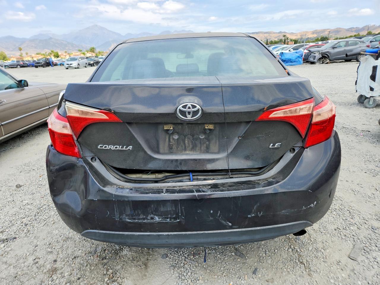 2017 TOYOTA COROLLA