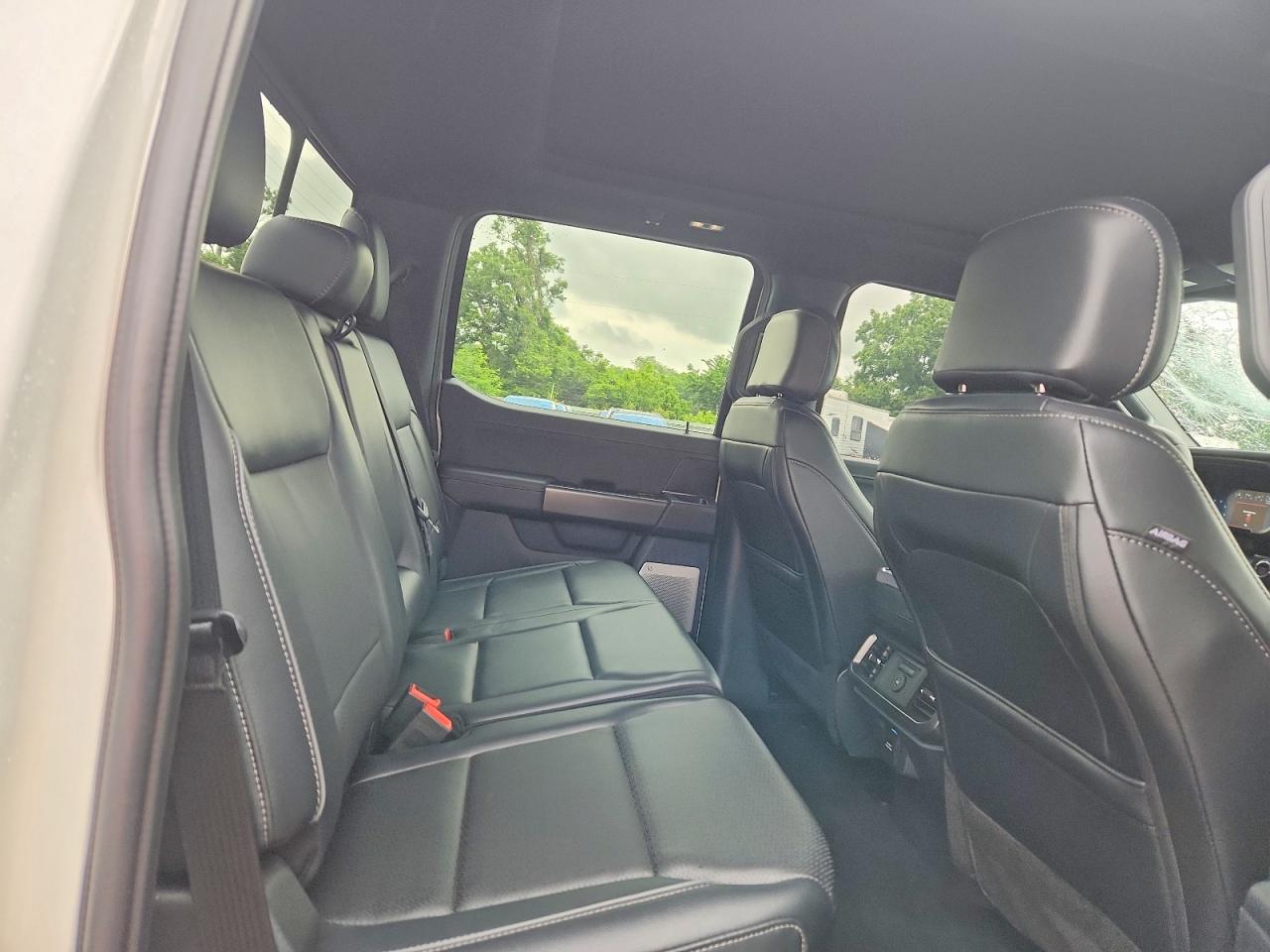 2025 FORD F150