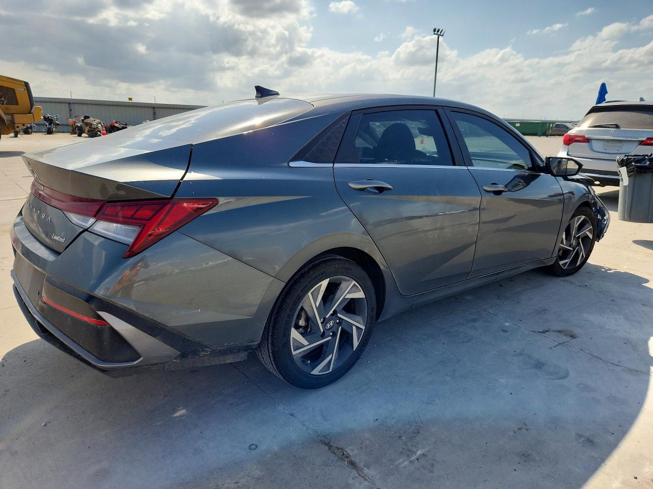 2024 HYUNDAI ELANTRA LI