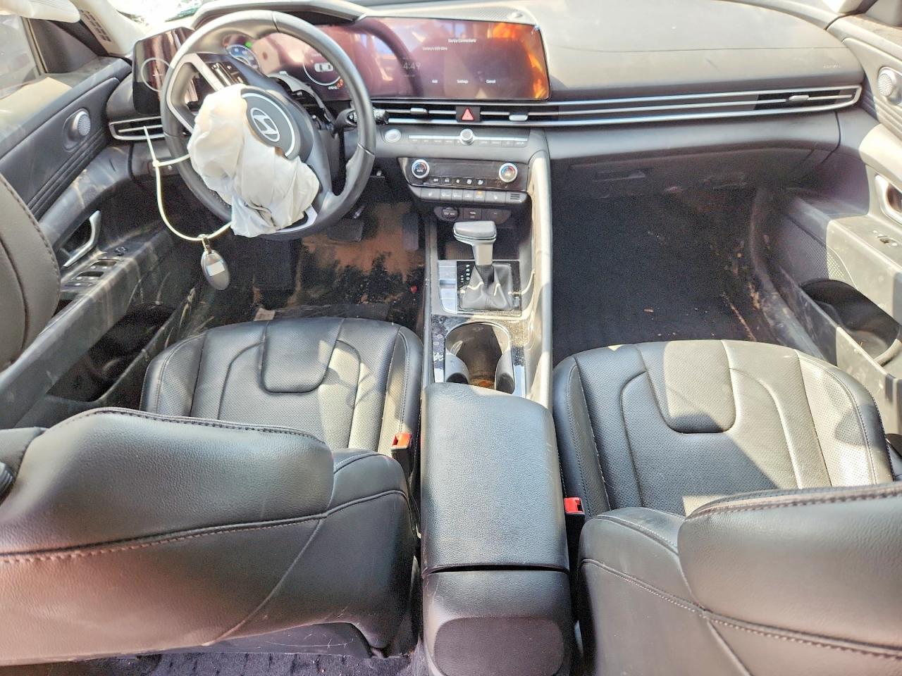 2024 HYUNDAI ELANTRA LI