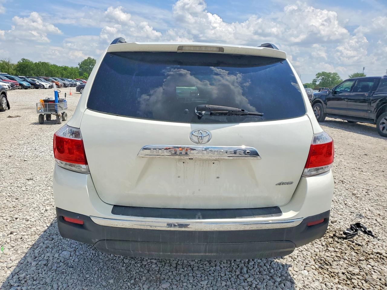 2013 TOYOTA HIGHLANDER
