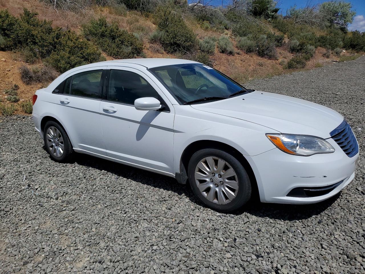 2014 CHRYSLER 200