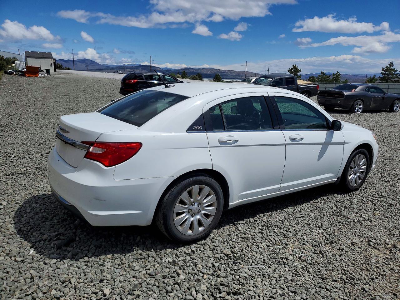 2014 CHRYSLER 200