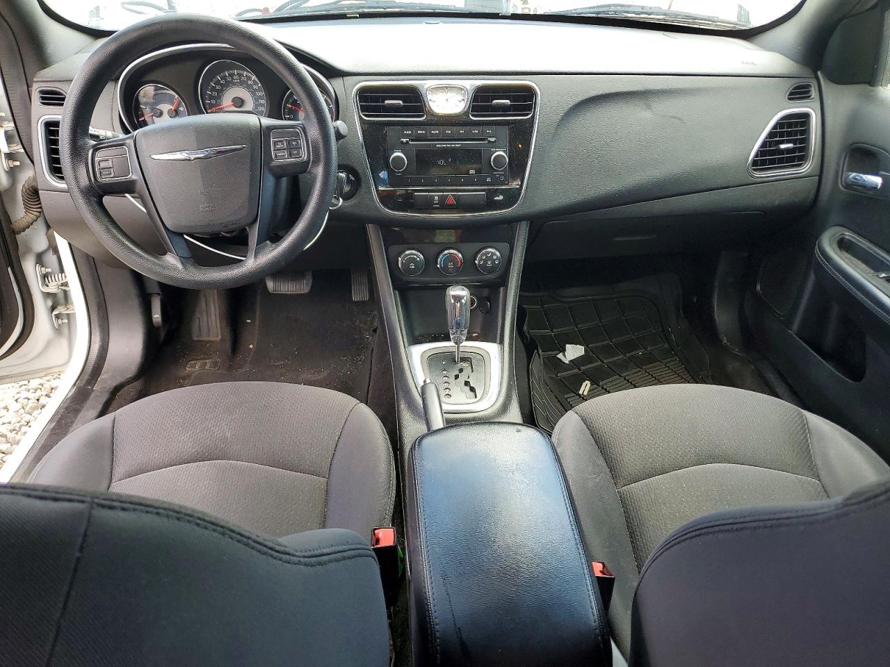 2014 CHRYSLER 200