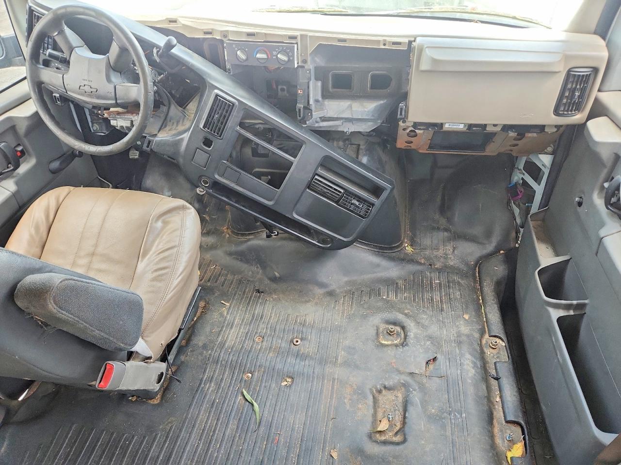 2006 CHEV EXPRESS
