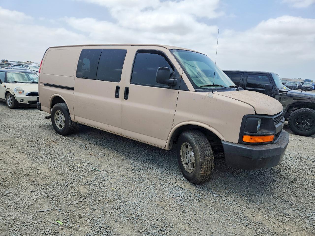 2006 CHEV EXPRESS
