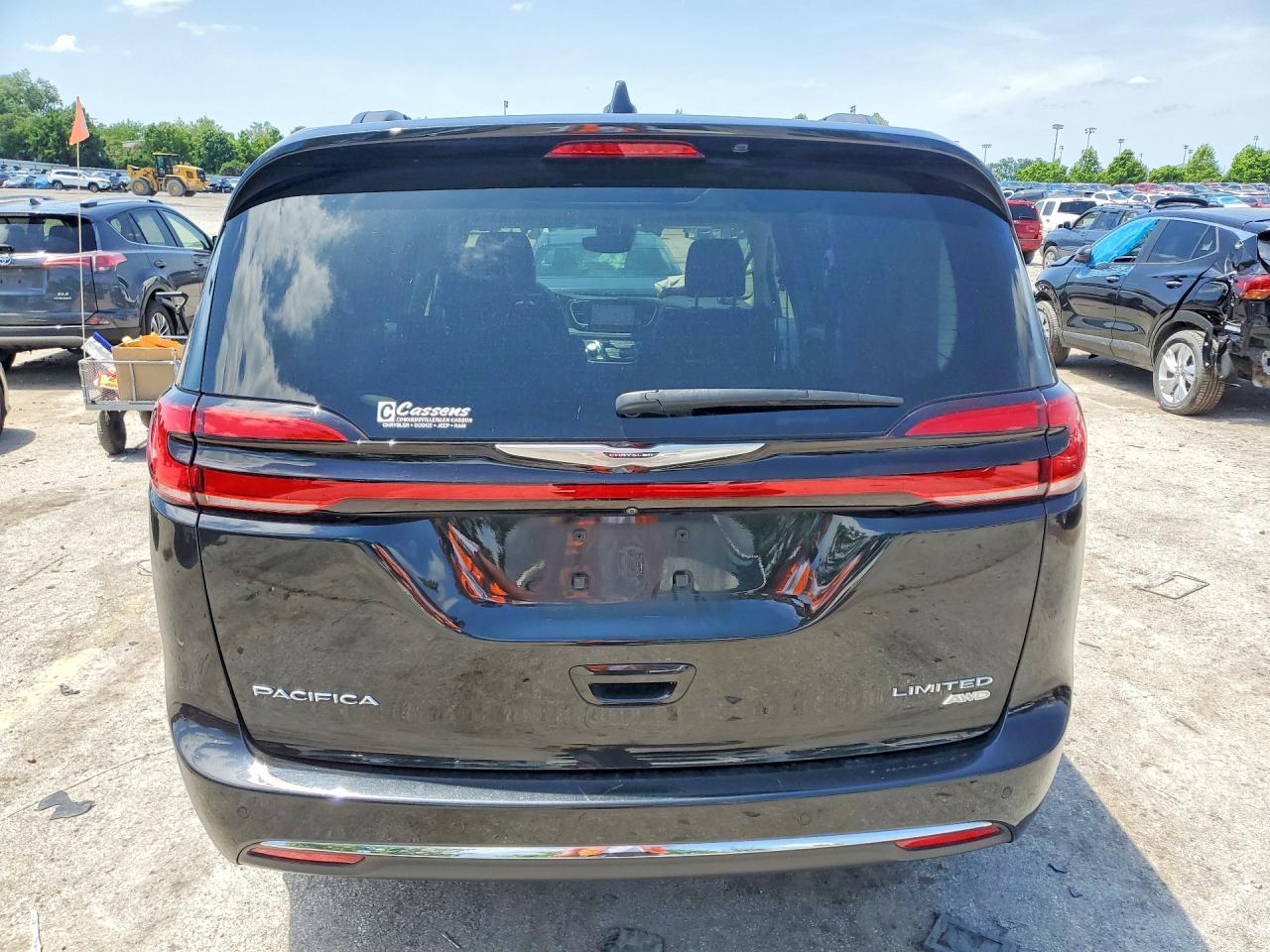 2022 CHRYSLER PACIFICA