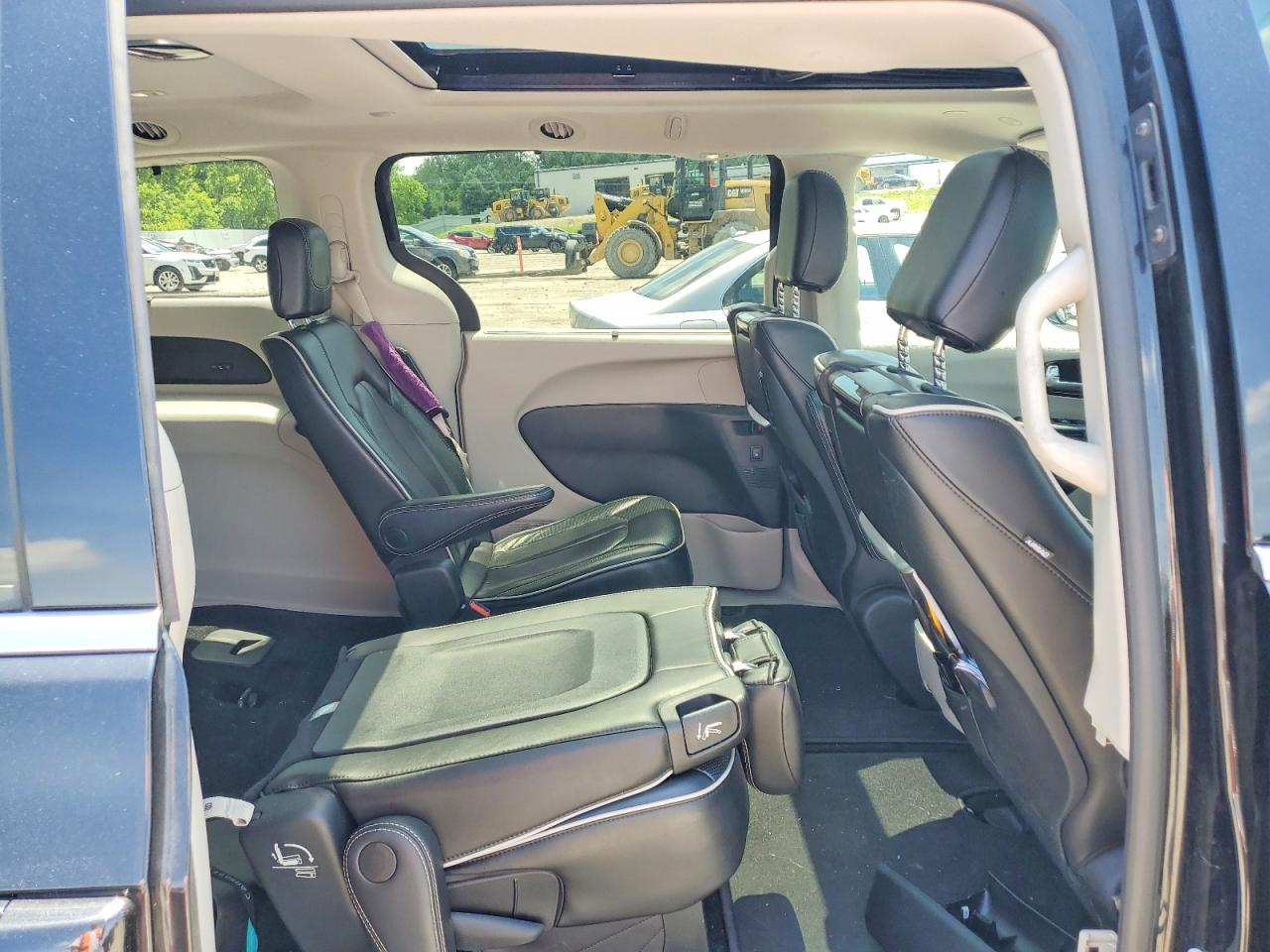 2022 CHRYSLER PACIFICA