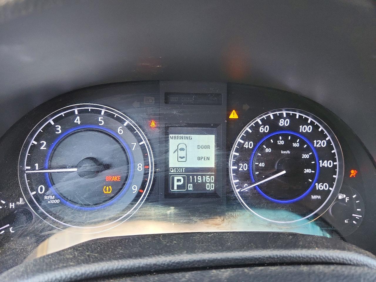 2013 INFINITI G37