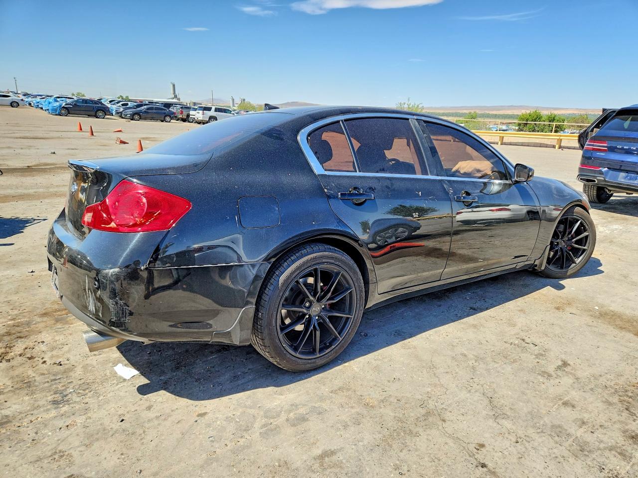 2013 INFINITI G37