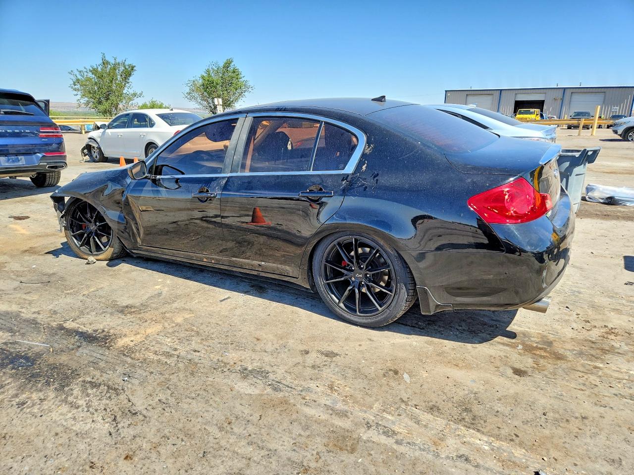 2013 INFINITI G37
