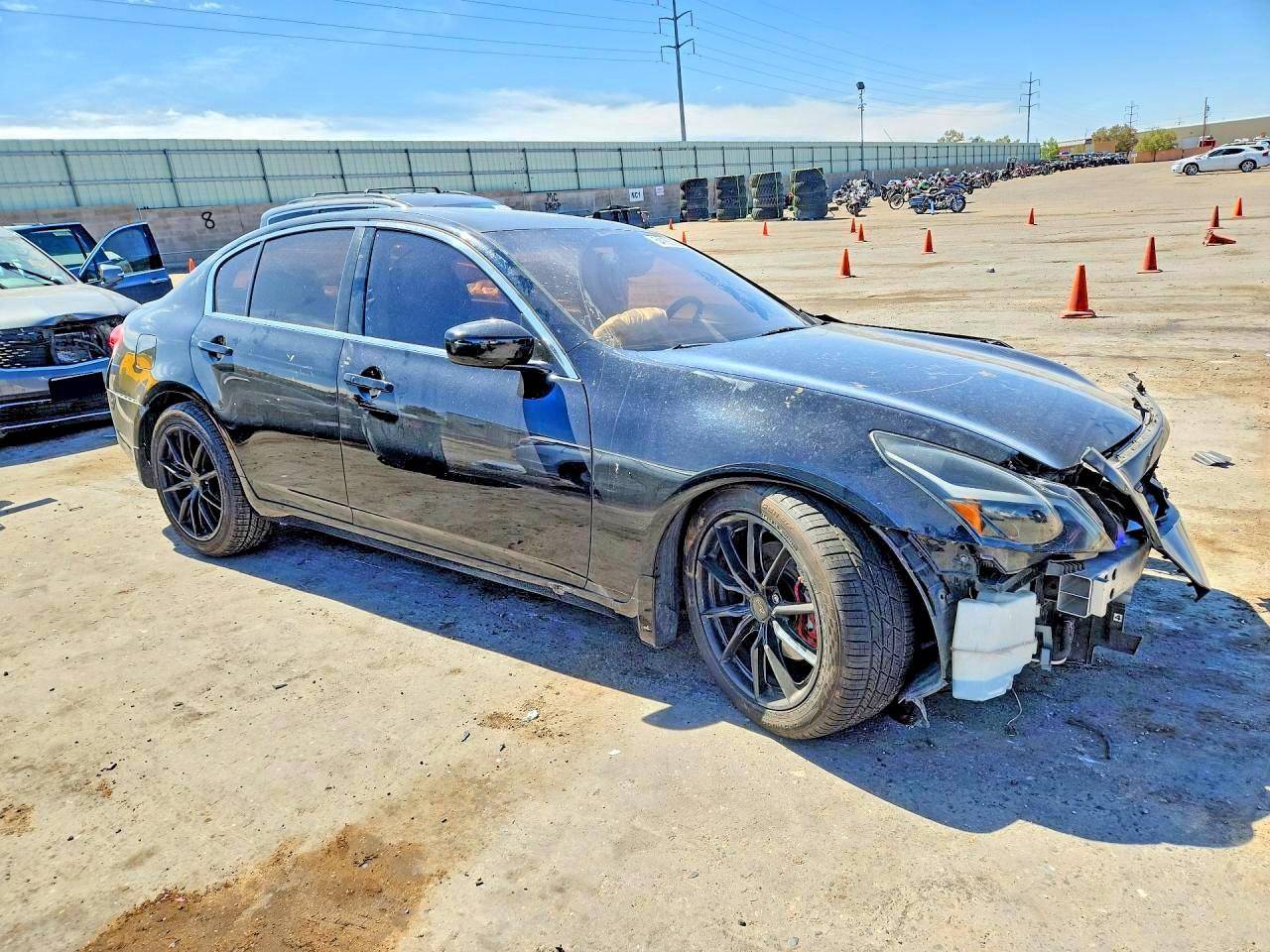 2013 INFINITI G37