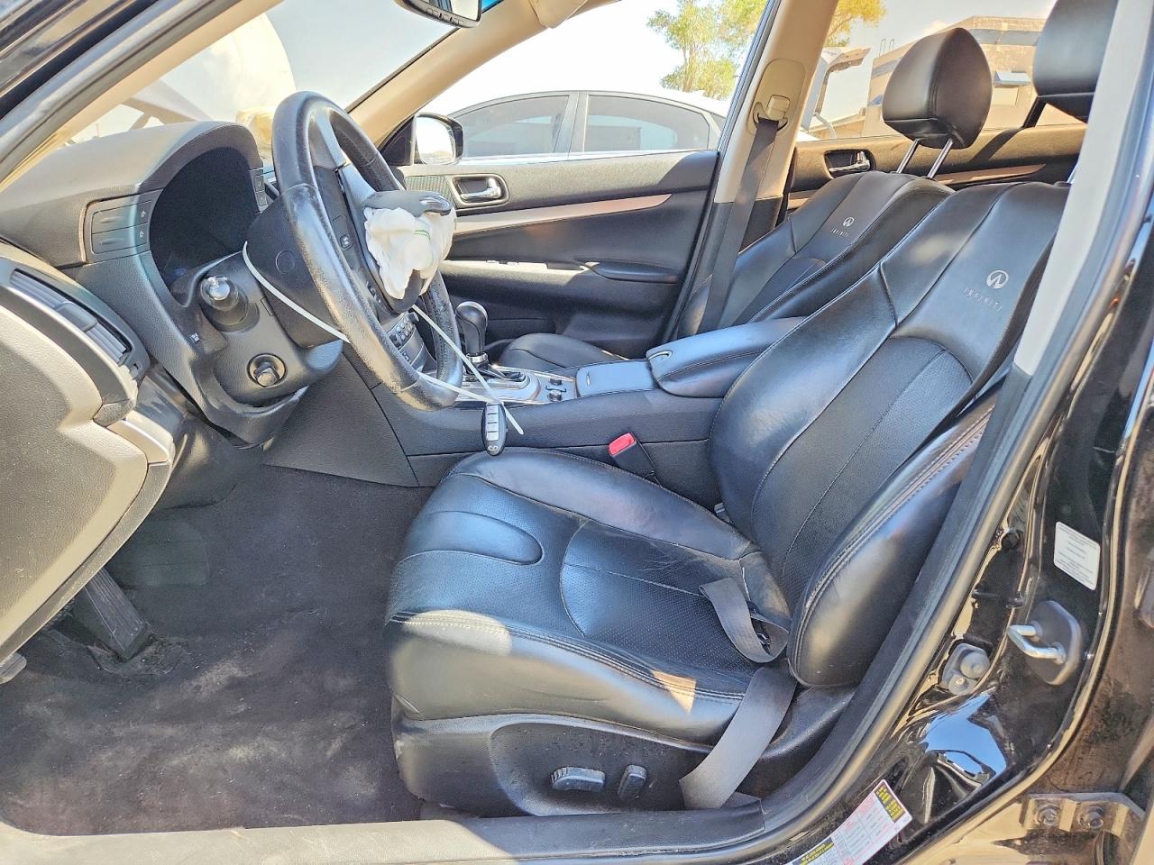 2013 INFINITI G37