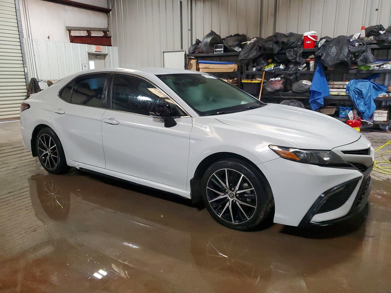 2024 TOYOTA CAMRY