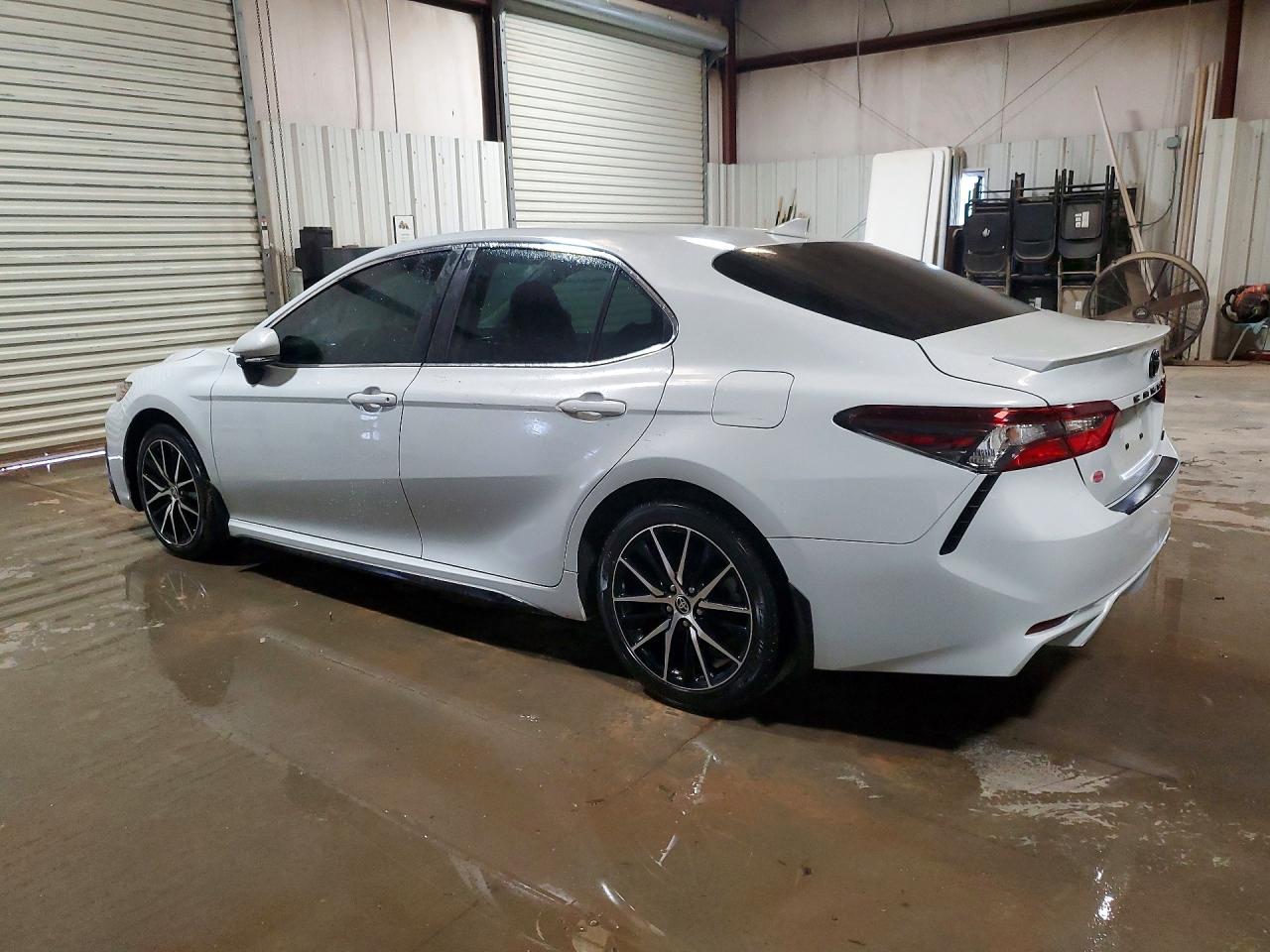2024 TOYOTA CAMRY