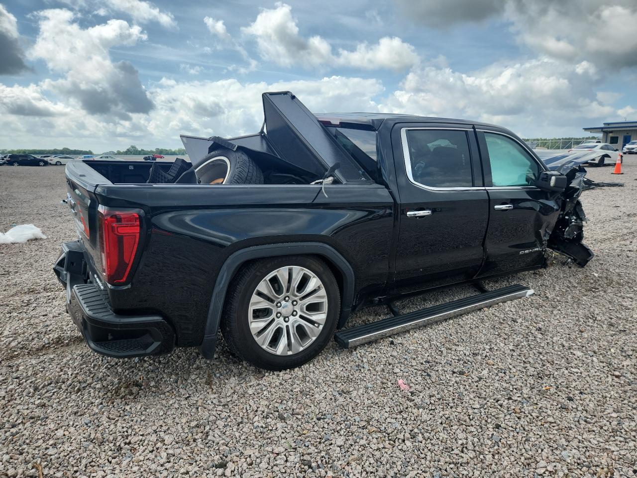 2022 GMC SIERRA