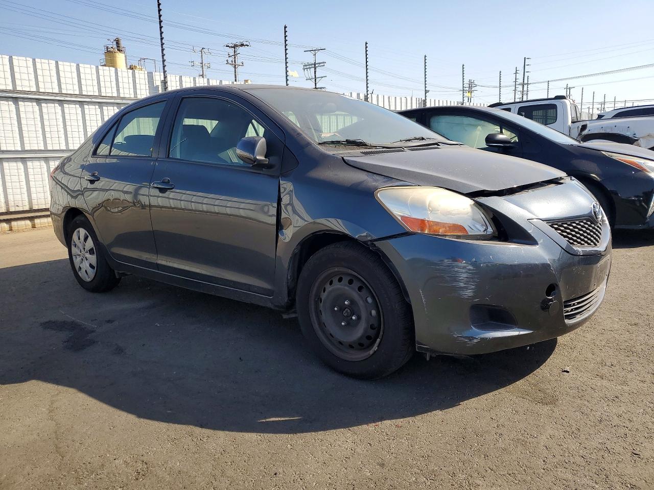 2010 TOYOTA YARIS