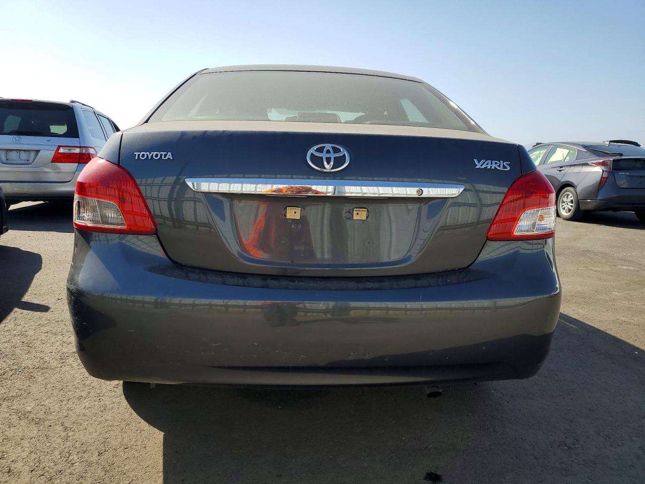 2010 TOYOTA YARIS