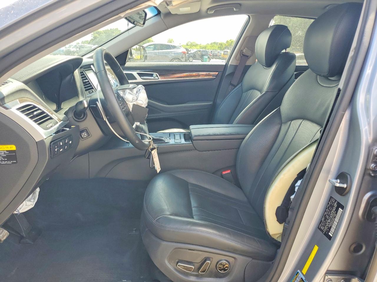 2015 HYUNDAI GENESIS
