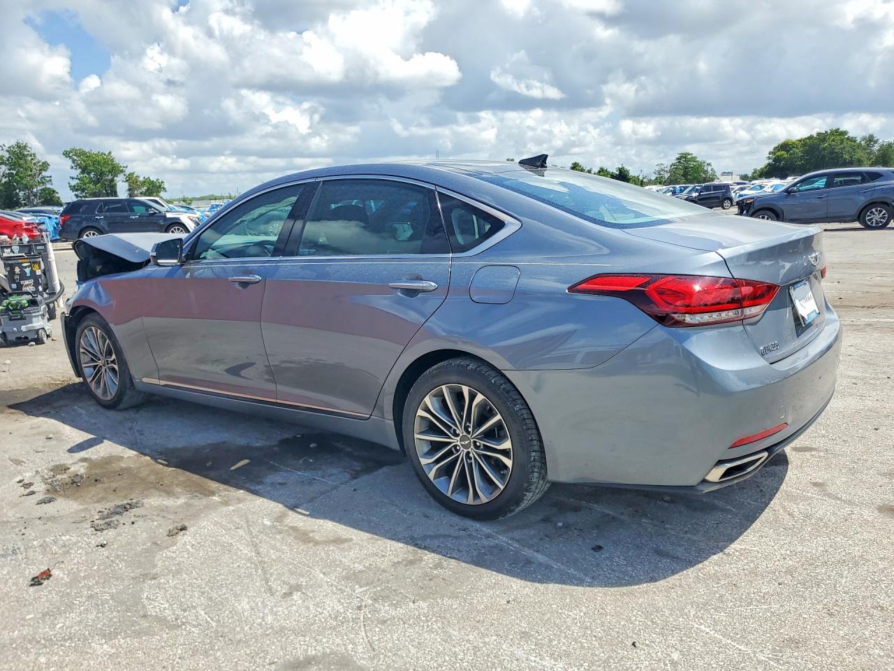 2015 HYUNDAI GENESIS