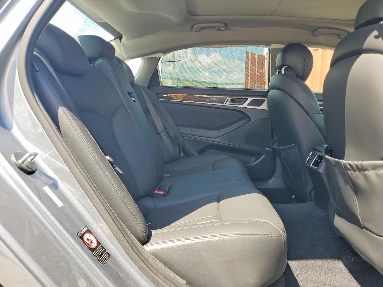 2015 HYUNDAI GENESIS
