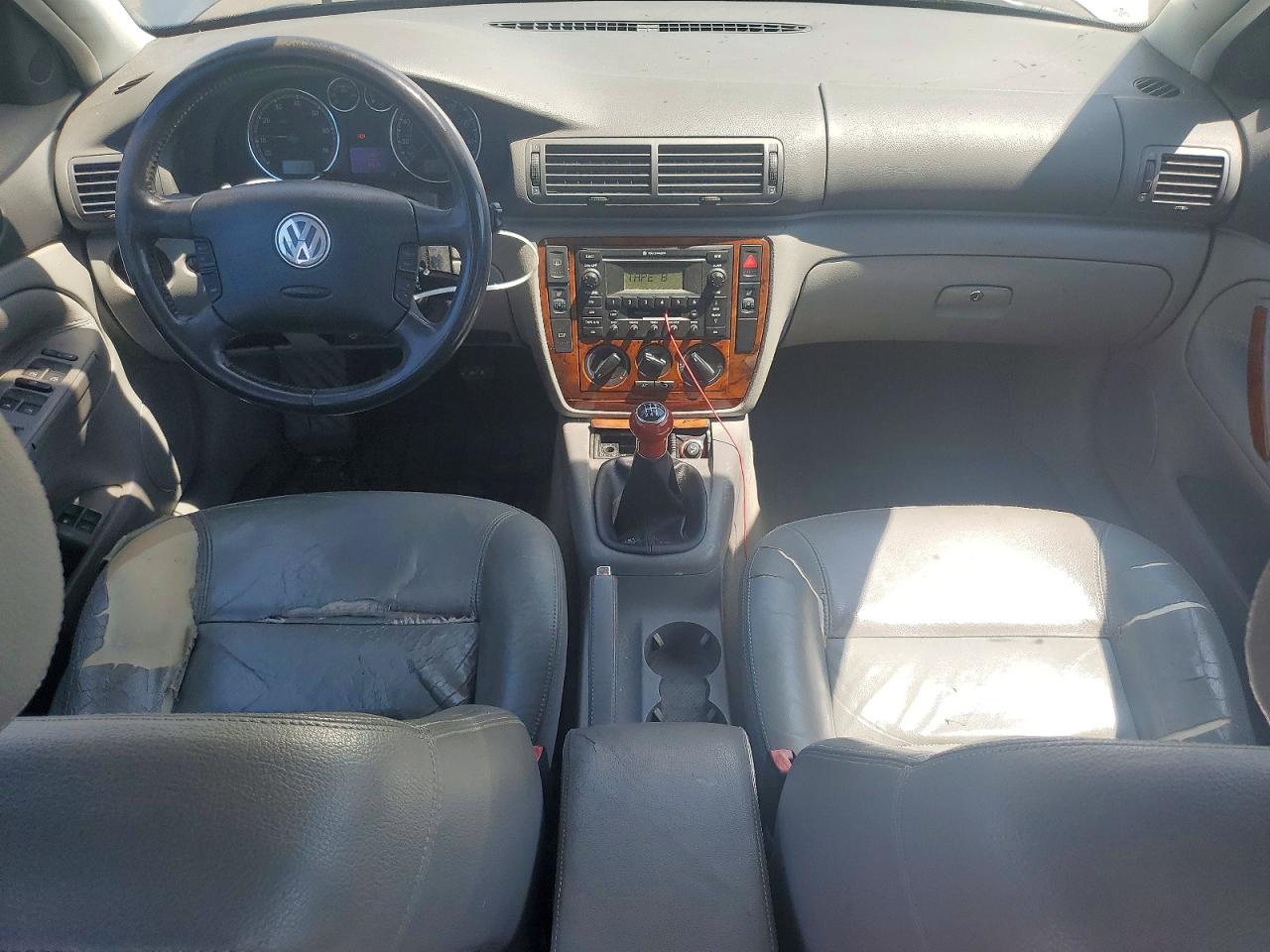 2004 VOLKSWAGEN PASSAT