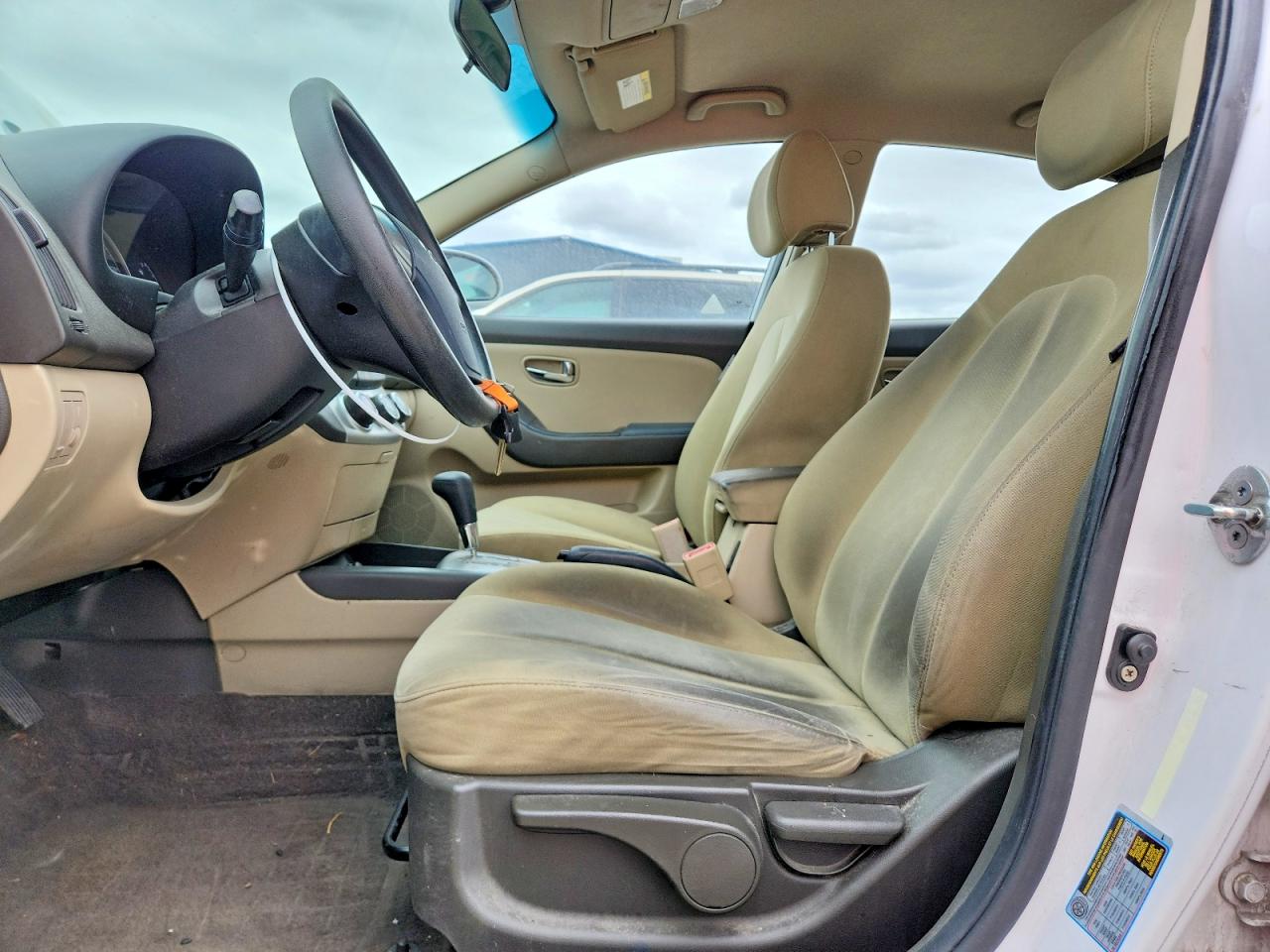 2010 HYUNDAI ELANTRA