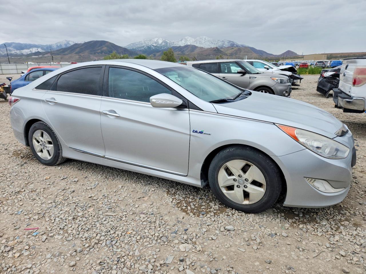 2012 HYUNDAI SONATA