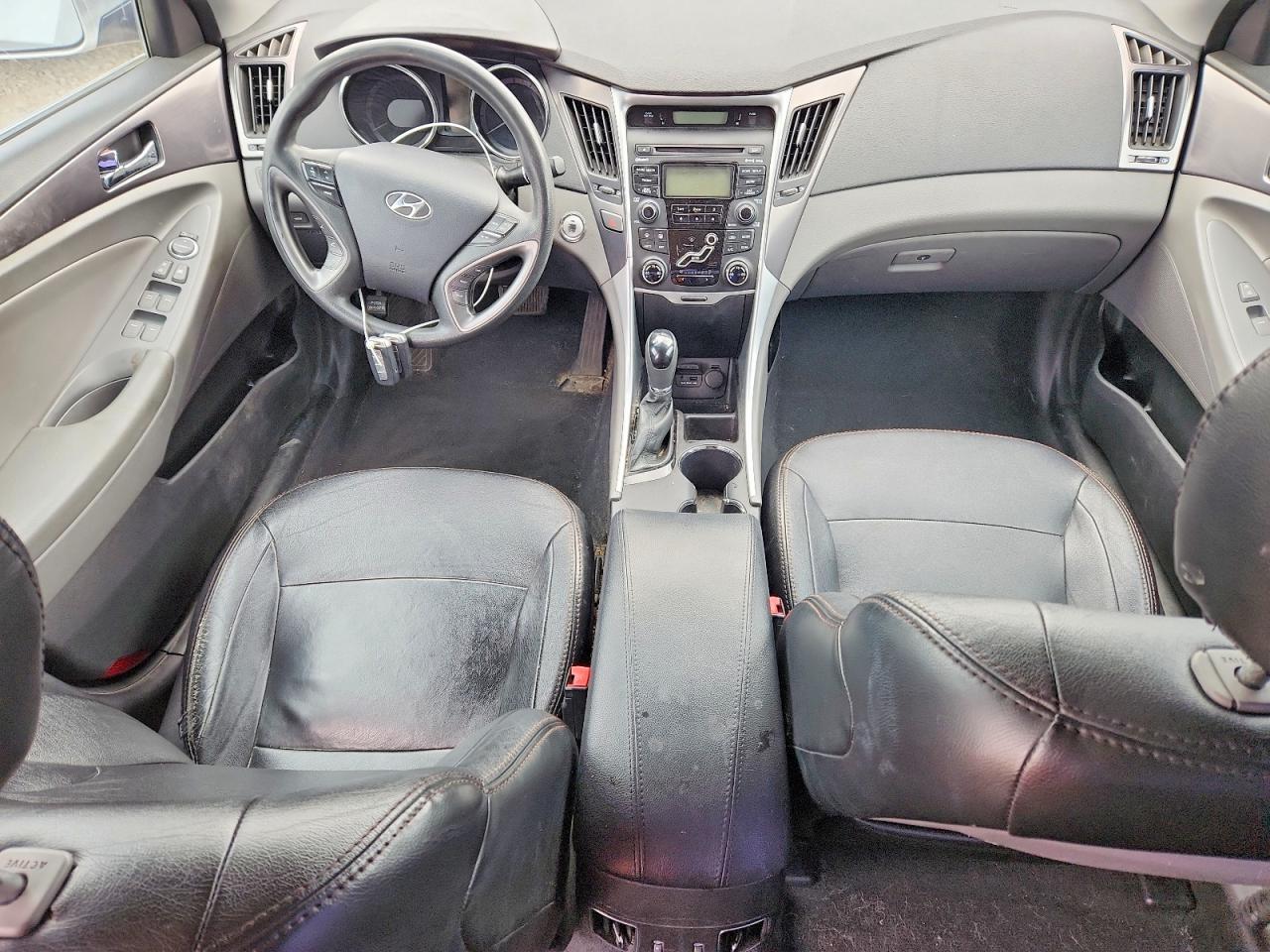 2012 HYUNDAI SONATA