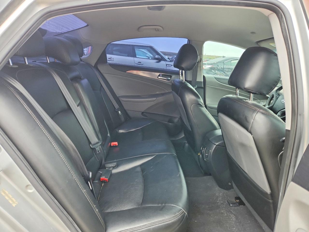 2012 HYUNDAI SONATA