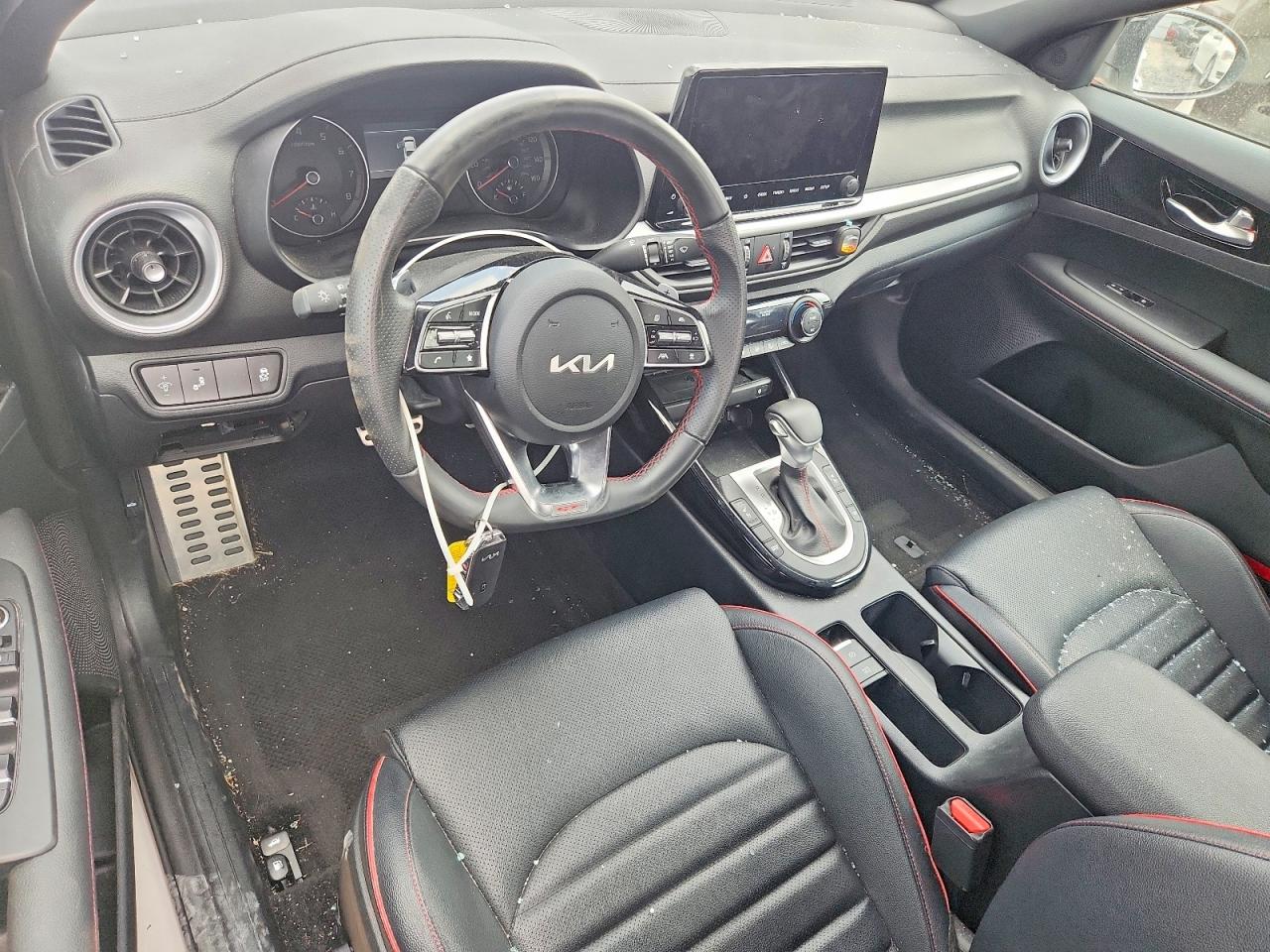 2024 KIA FORTE