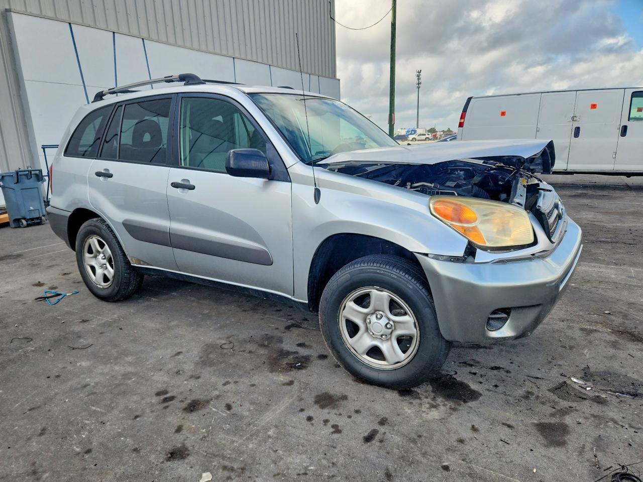 2004 TOYOTA RAV4