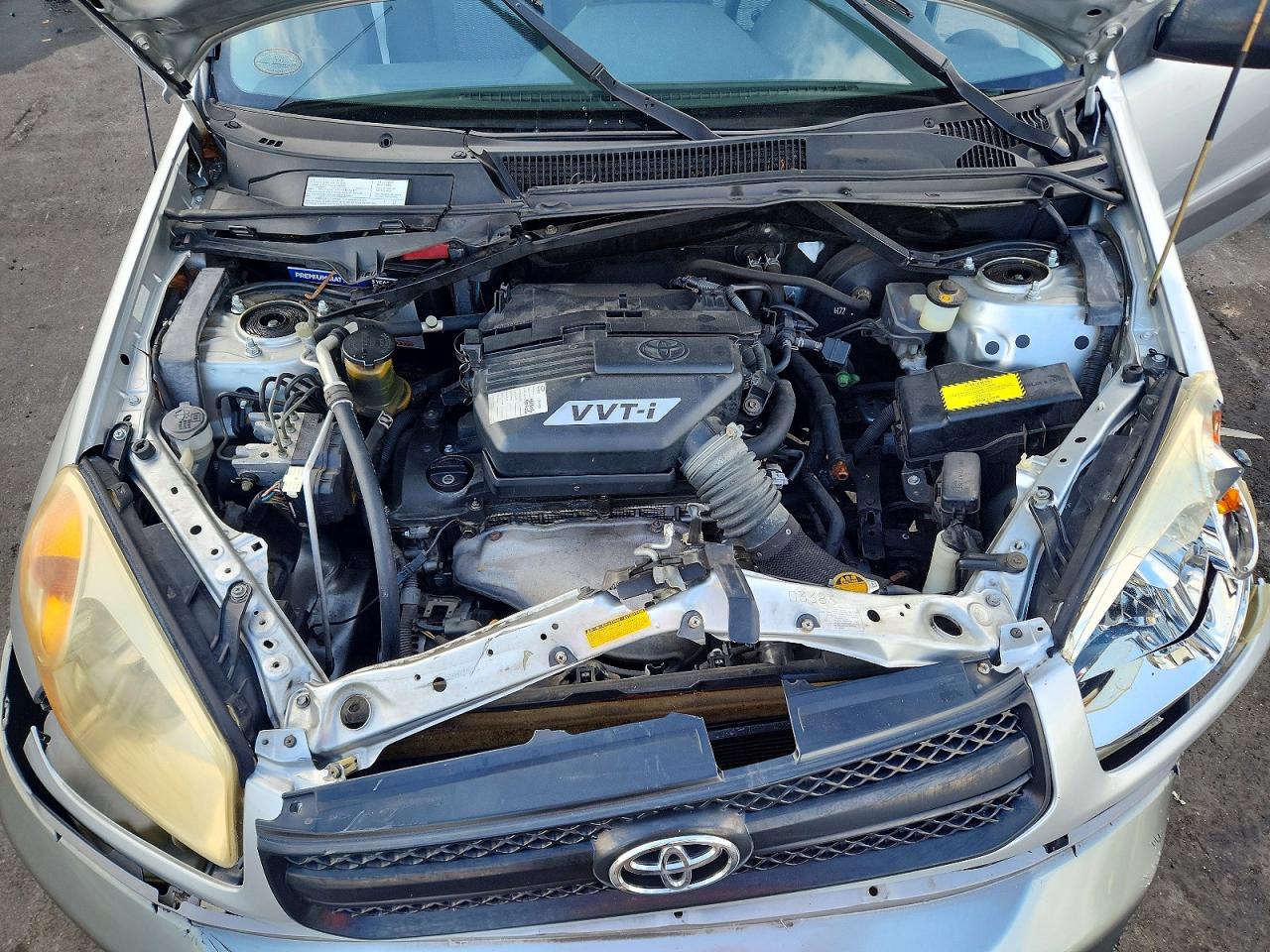 2004 TOYOTA RAV4