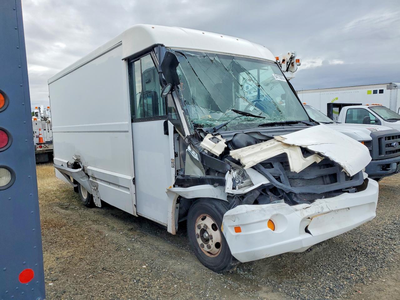 2018 ISUZU NPR