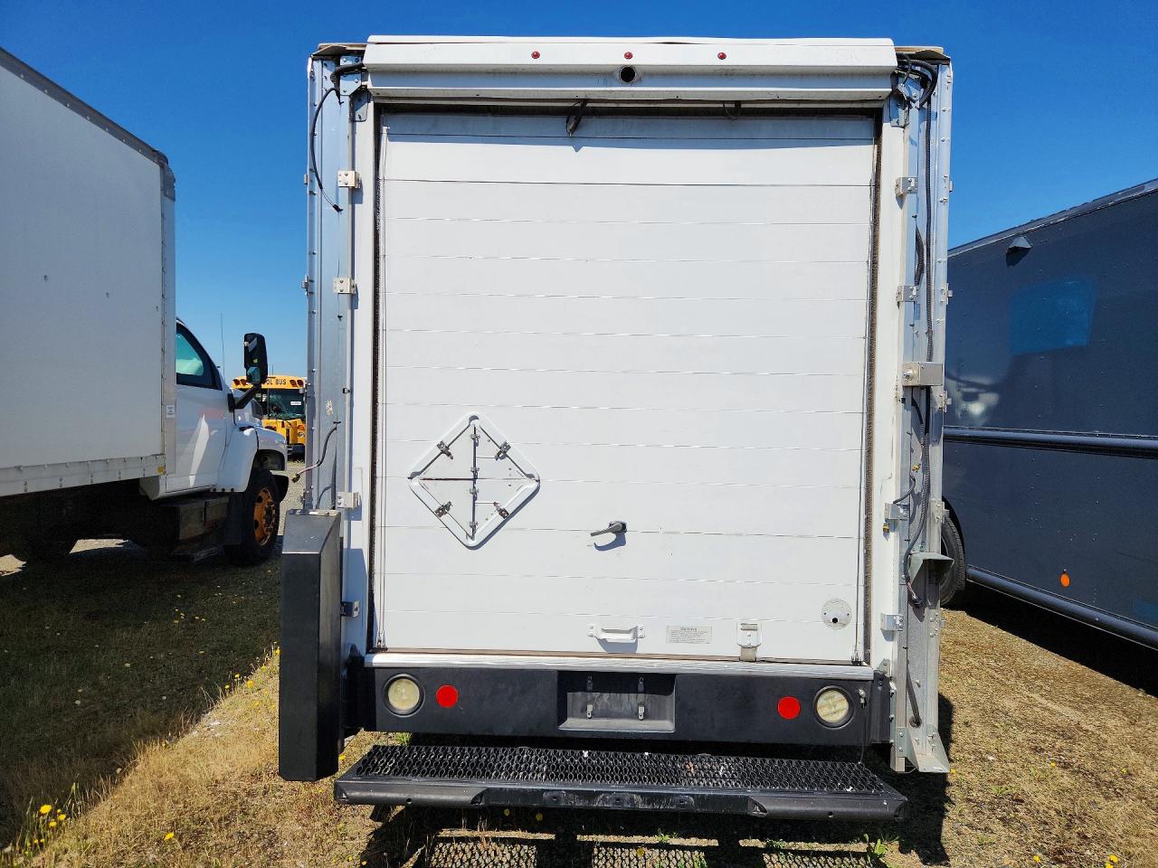2018 ISUZU NPR