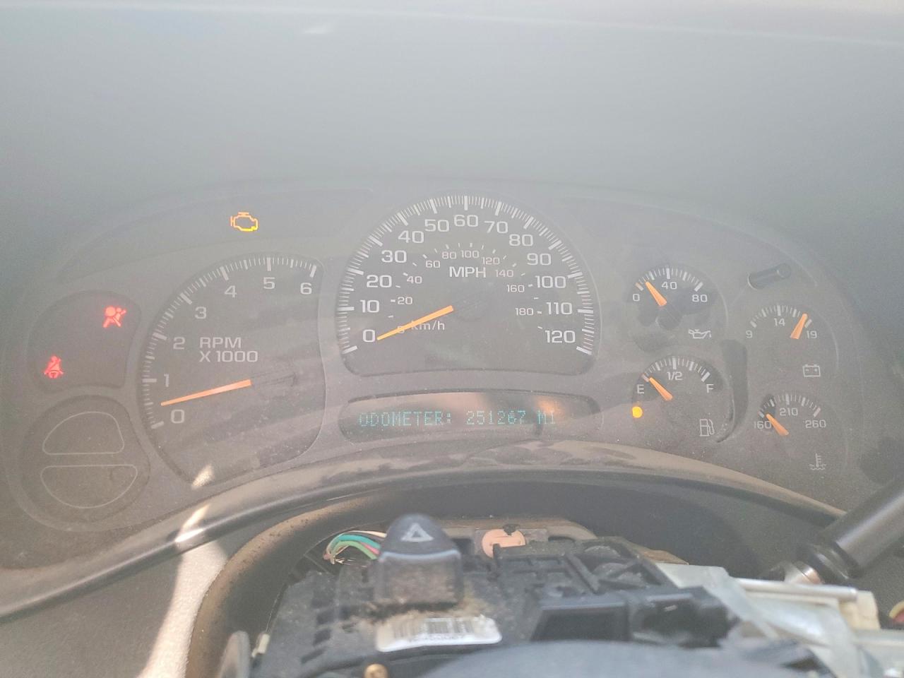 2004 GMC SIERRA