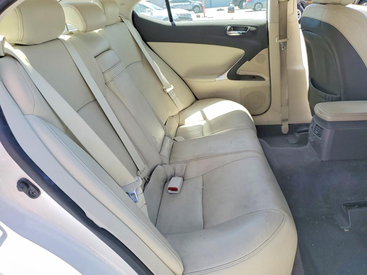 2009 LEXUS IS