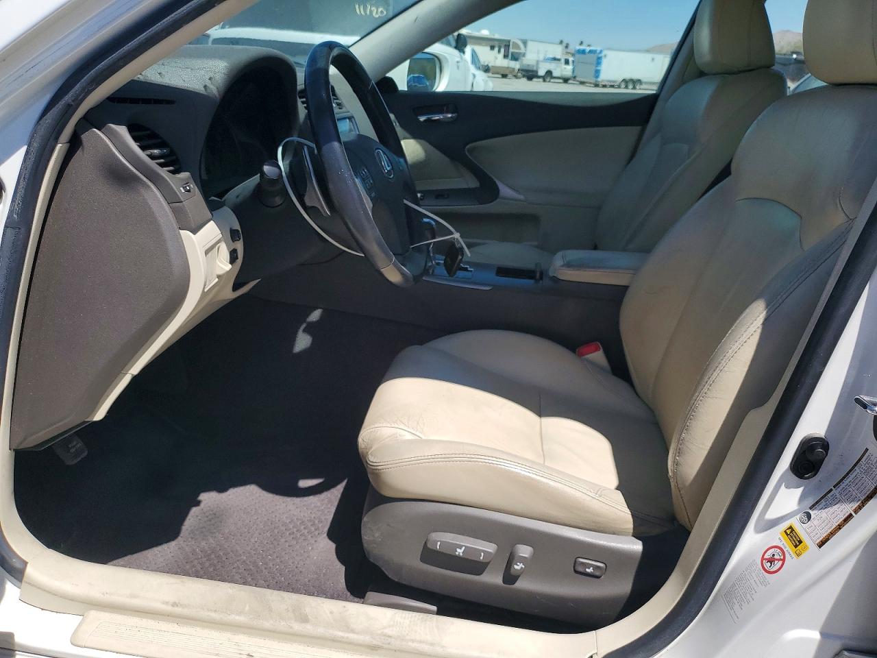 2009 LEXUS IS