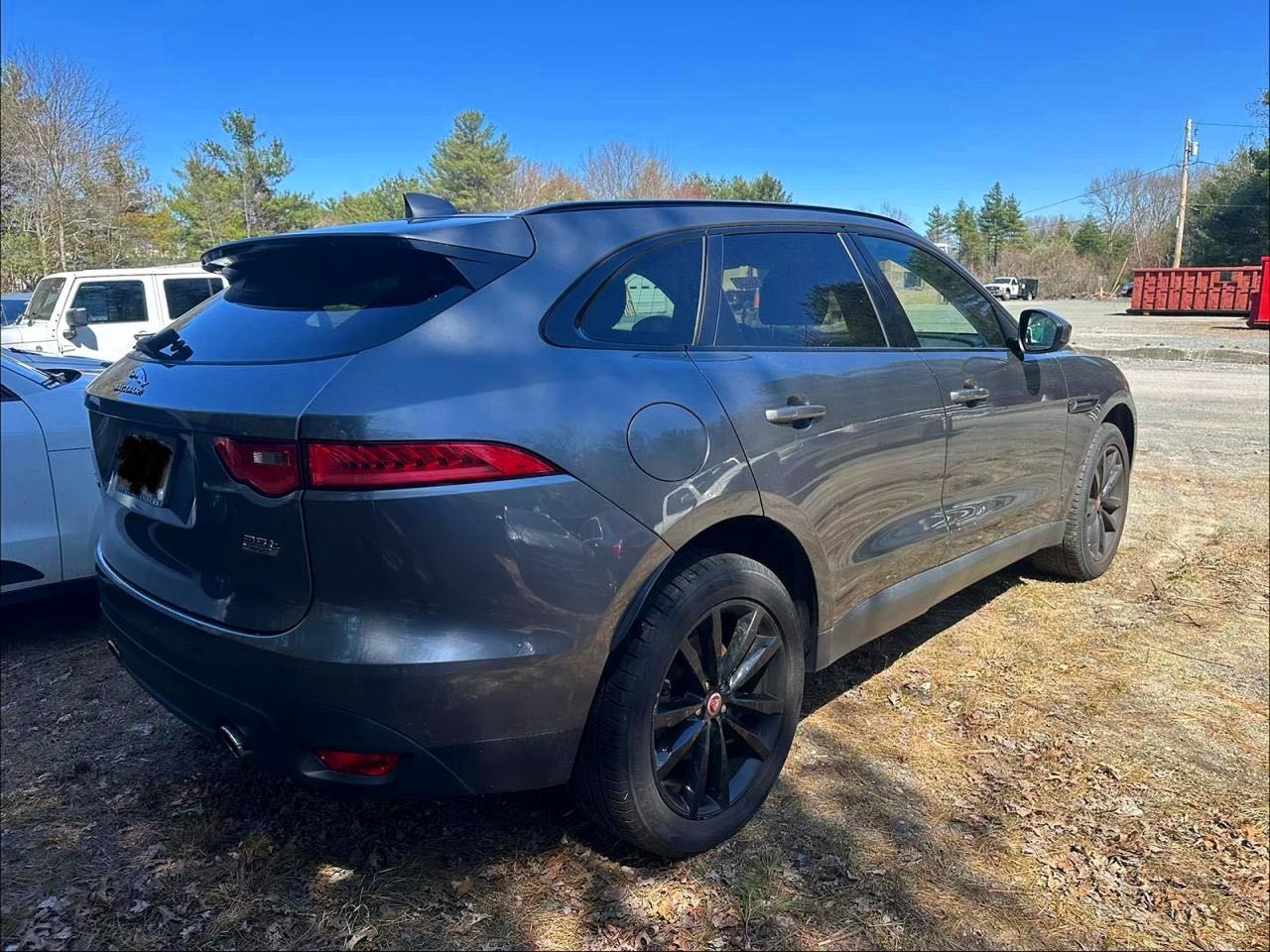 2017 JAGUAR F-PACE