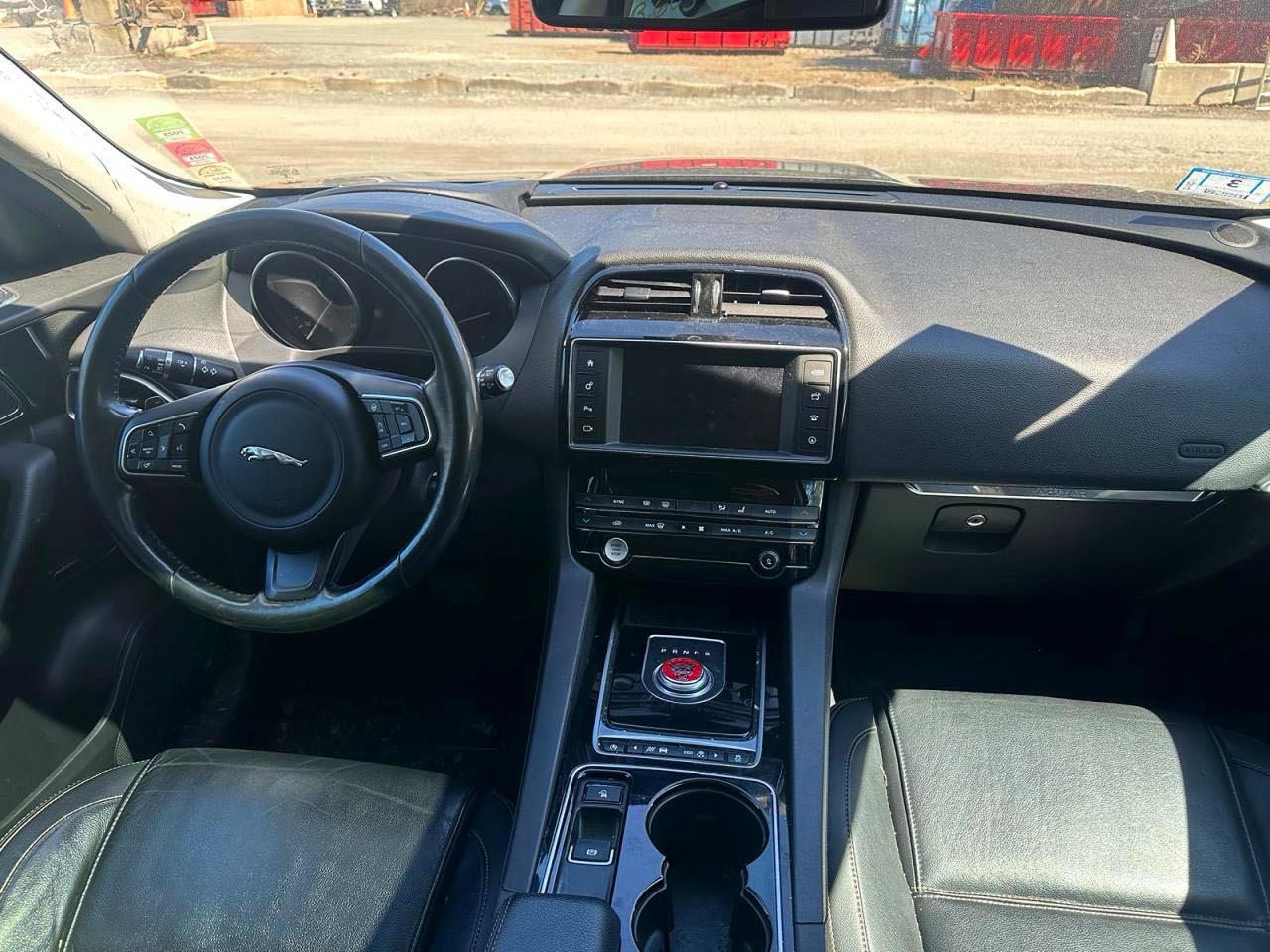 2017 JAGUAR F-PACE