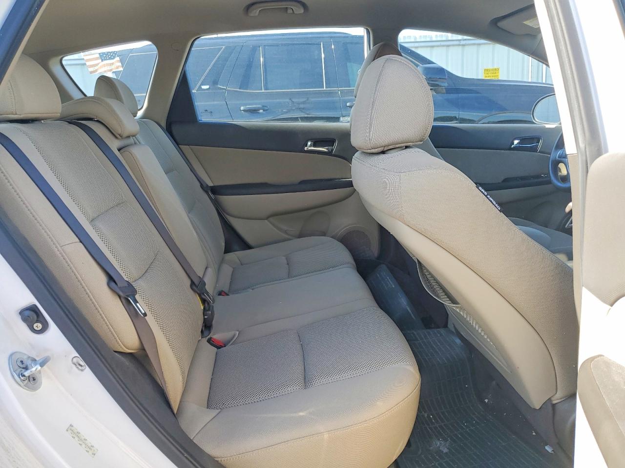 2012 HYUNDAI ELANTRA