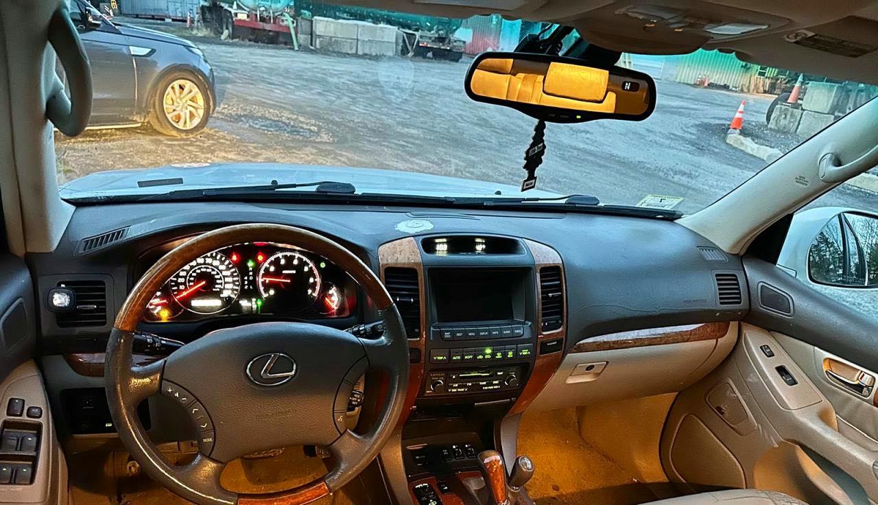 2004 LEXUS GX