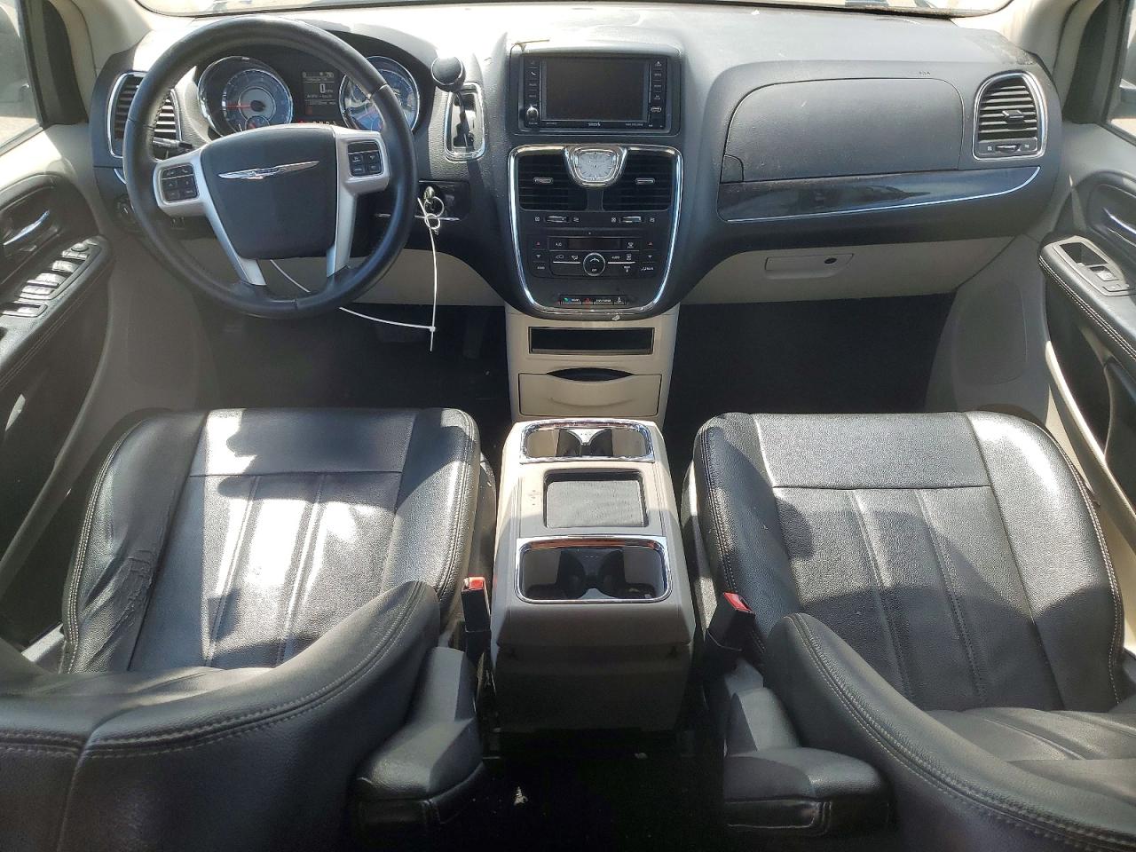 2016 CHRYSLER MINIVAN