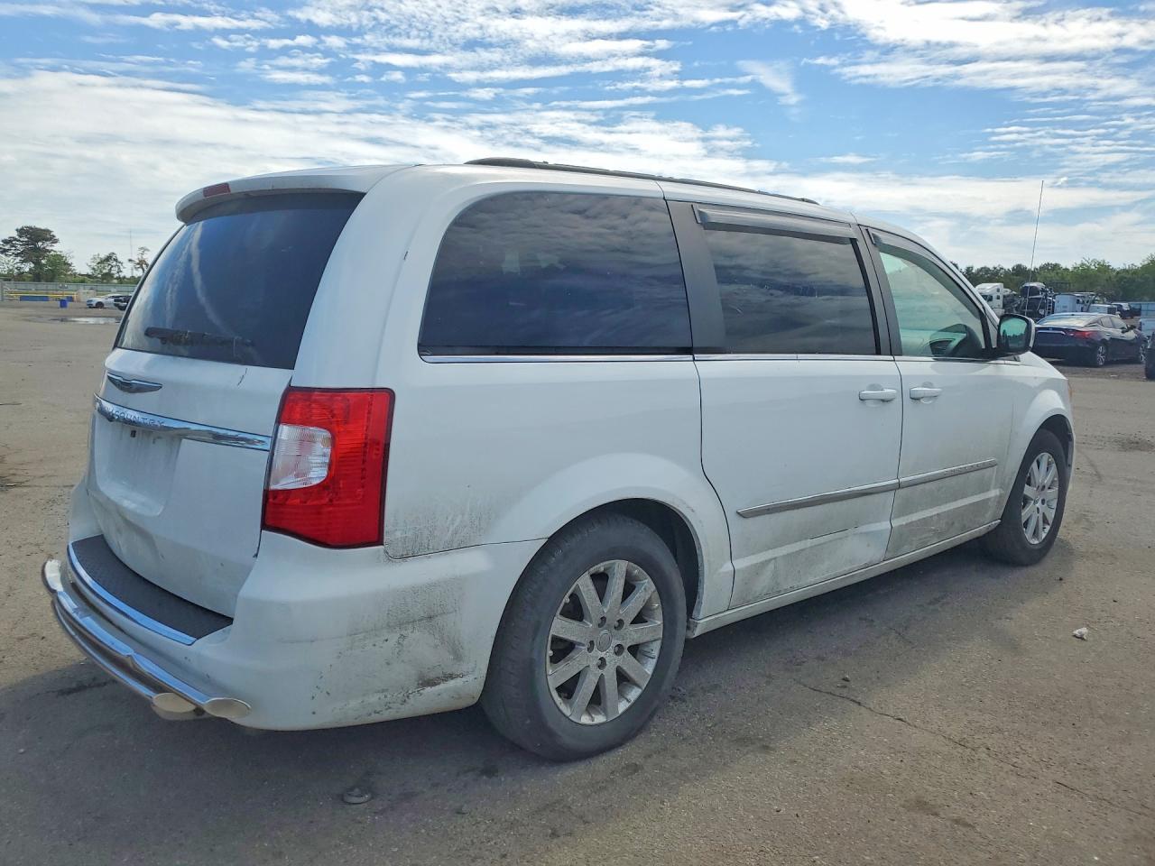 2016 CHRYSLER MINIVAN