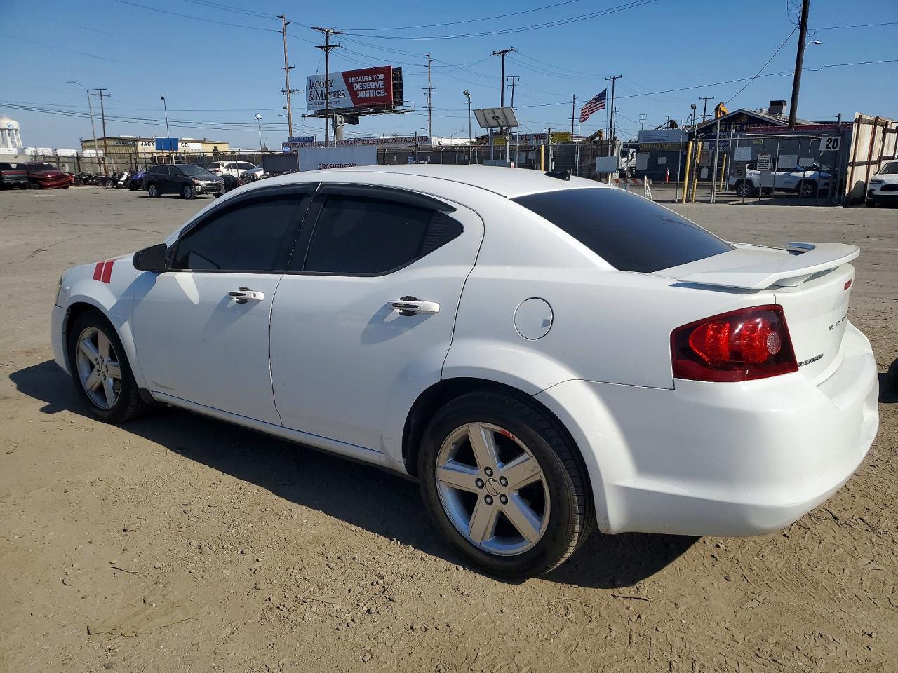 2013 DODGE AVENGER